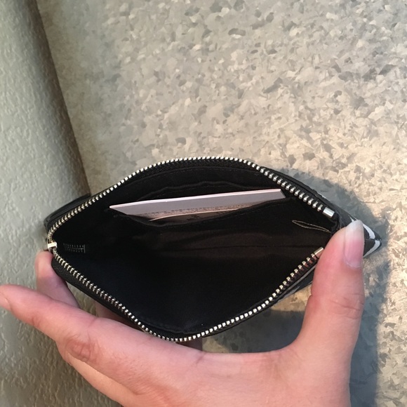 ๐Sale๐ Coach Wristlet - Picture 5 of 5